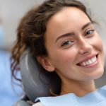 ¿Cómo corregir la sonrisa gingival?